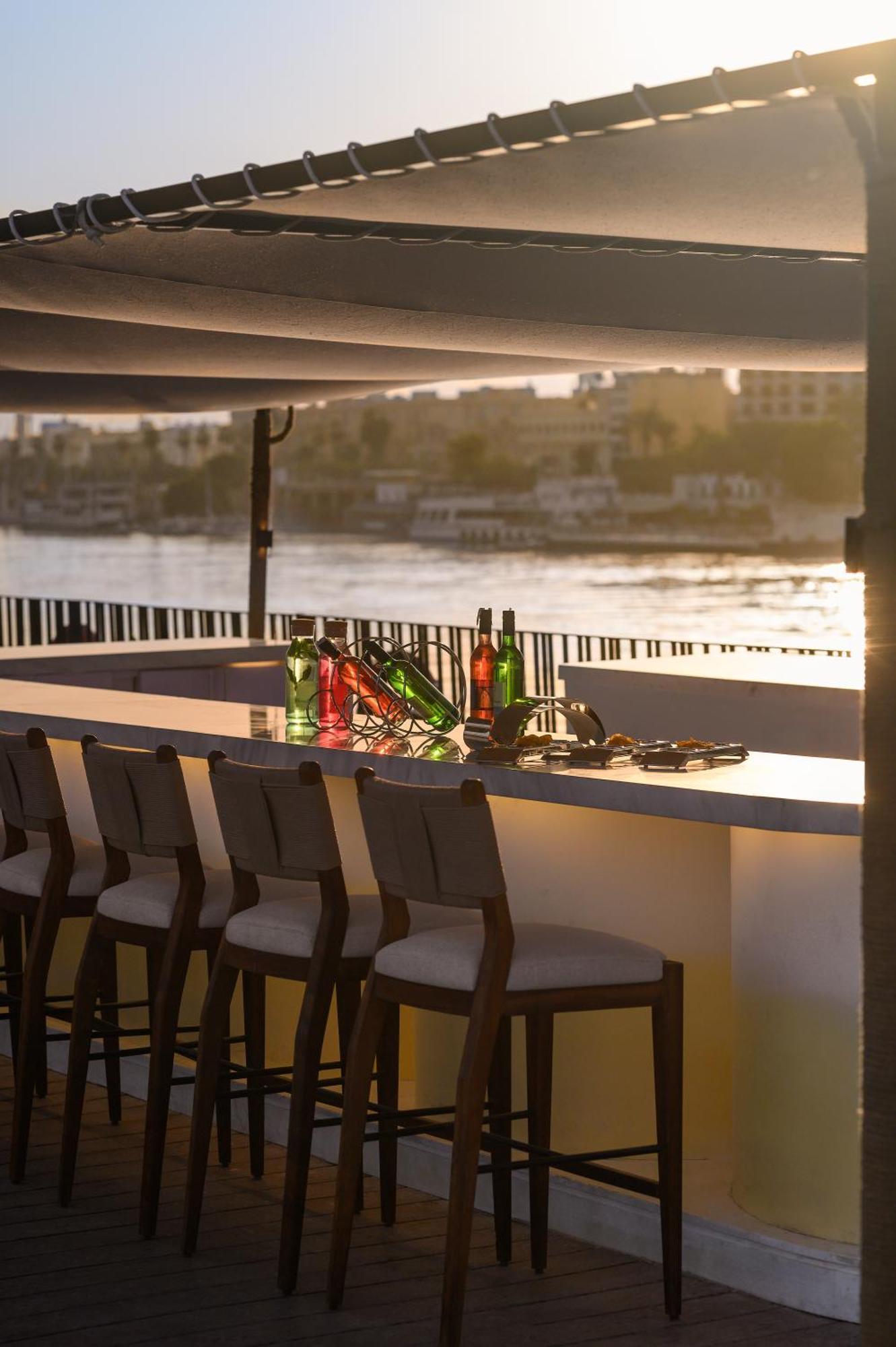 Soleil Nile Cruise - Every Monday From Luxor For 4 & 7 Nights, And Every Friday From Aswan For 3 & 7 Nights Exterior photo