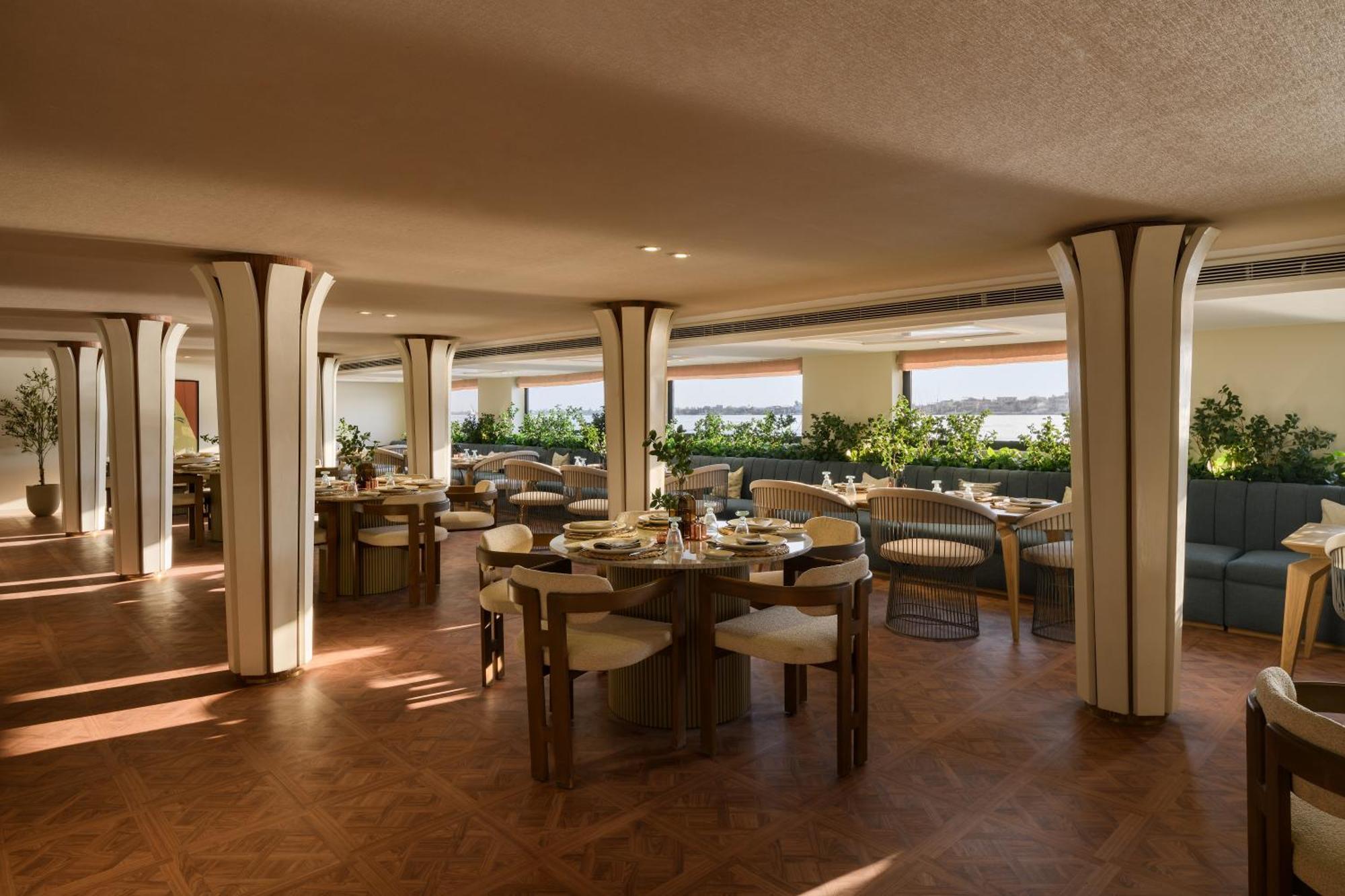 Soleil Nile Cruise - Every Monday From Luxor For 4 & 7 Nights, And Every Friday From Aswan For 3 & 7 Nights Exterior photo